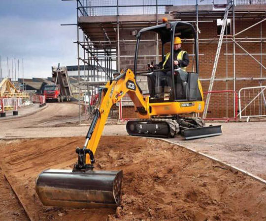 Аренда мини экскаватора в Коряжме и Архангельской области